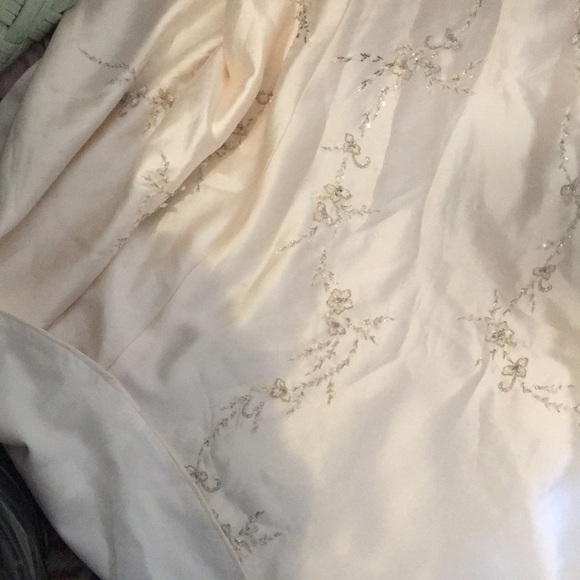 Impression classy wedding dress 12 - Picture 7 of 12